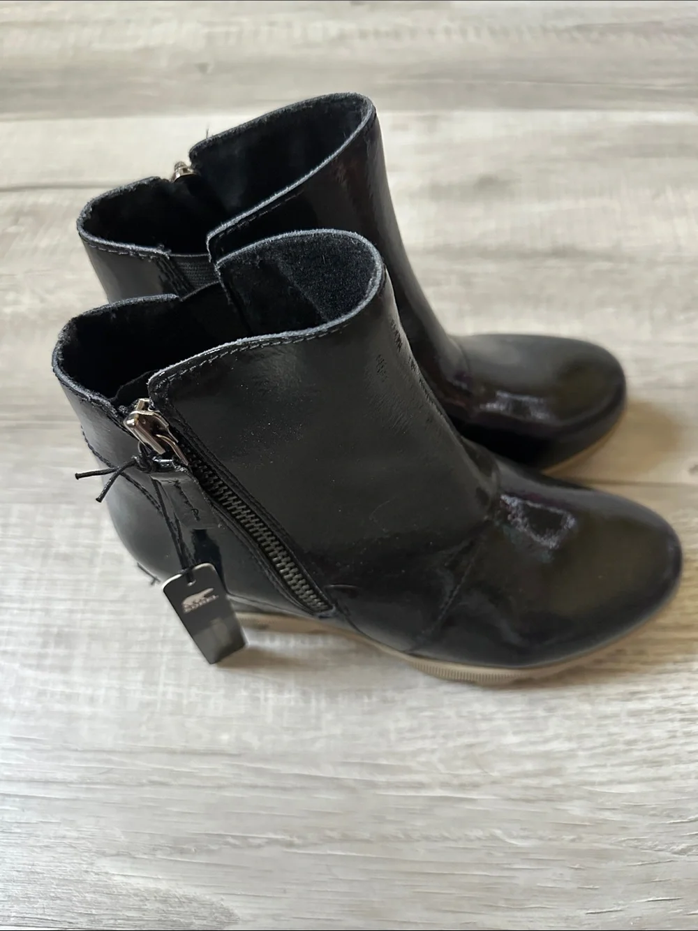 Girls Sorel sparkly Black Patent Ankle wedge Boots - Sleek Side-Zip Design
